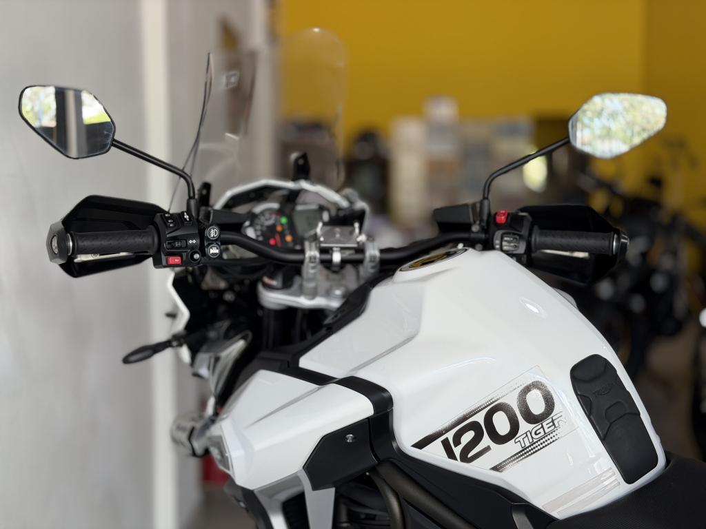 TRIUMPH Tiger 1200 - Foto