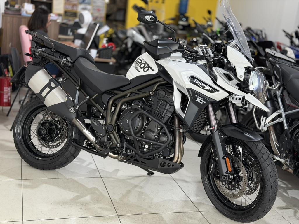 TRIUMPH Tiger 1200 - Foto