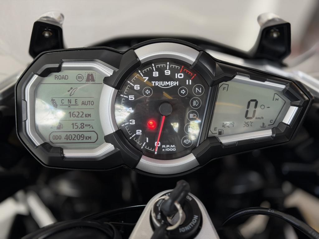 TRIUMPH Tiger 1200 - Foto