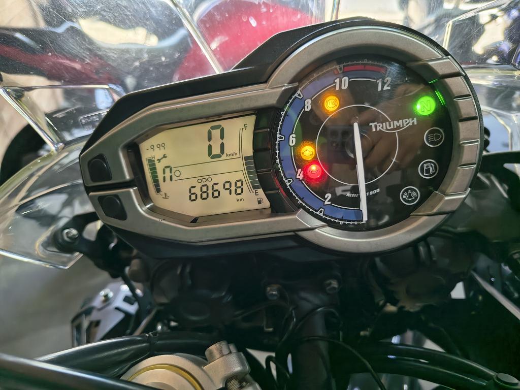 TRIUMPH Tiger 800 - Foto