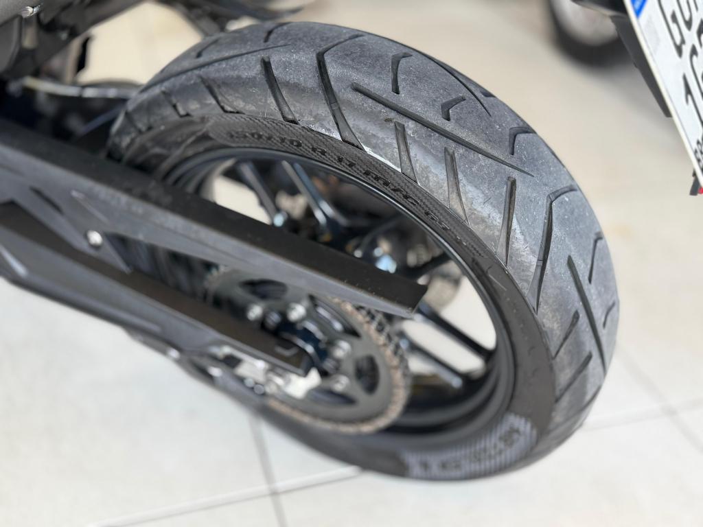 TRIUMPH Tiger 800 - Foto