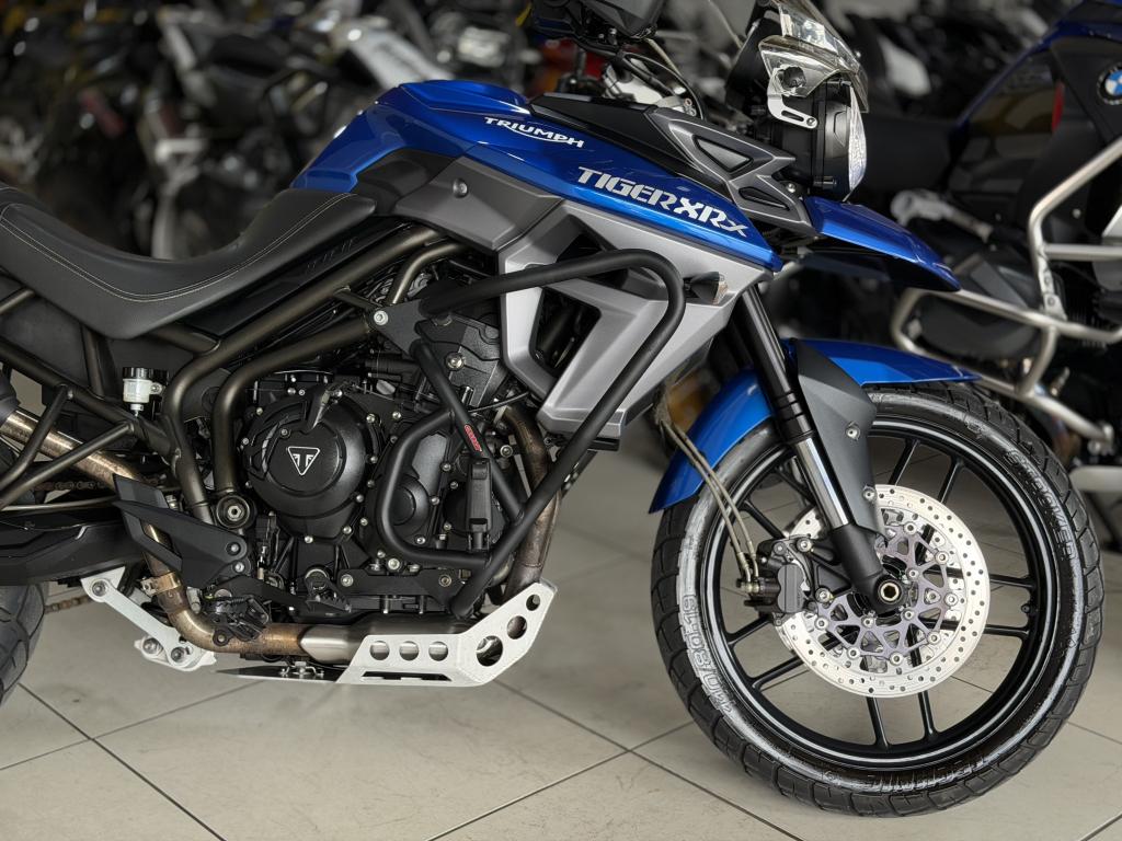 TRIUMPH Tiger 800 - Foto