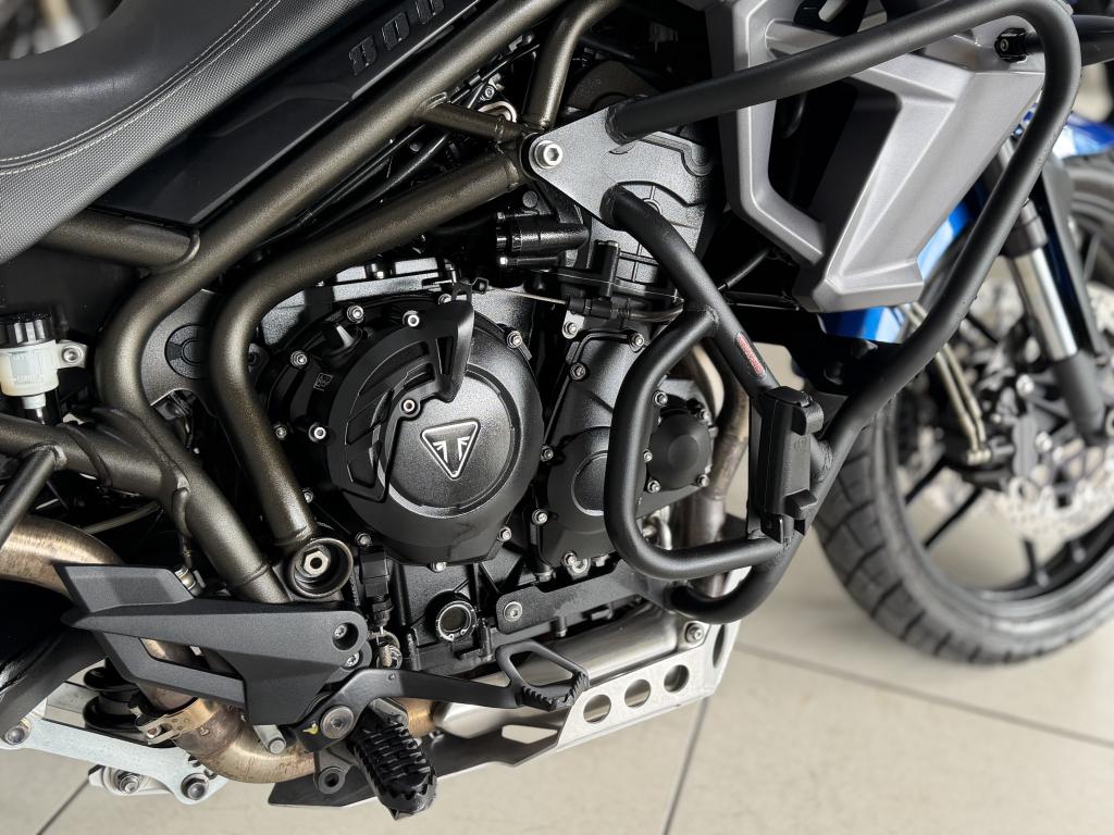 TRIUMPH Tiger 800 - Foto