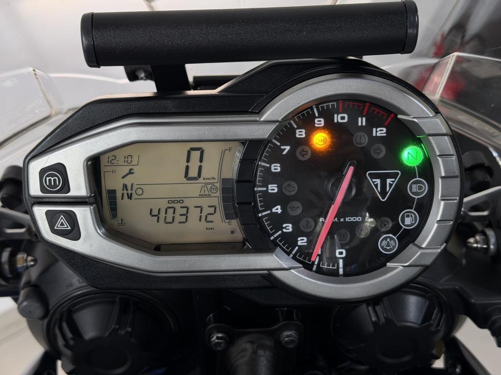 TRIUMPH Tiger 800 - Foto