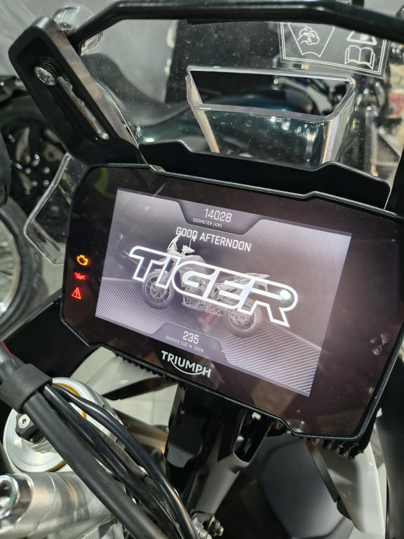 TRIUMPH Tiger 900 - Foto