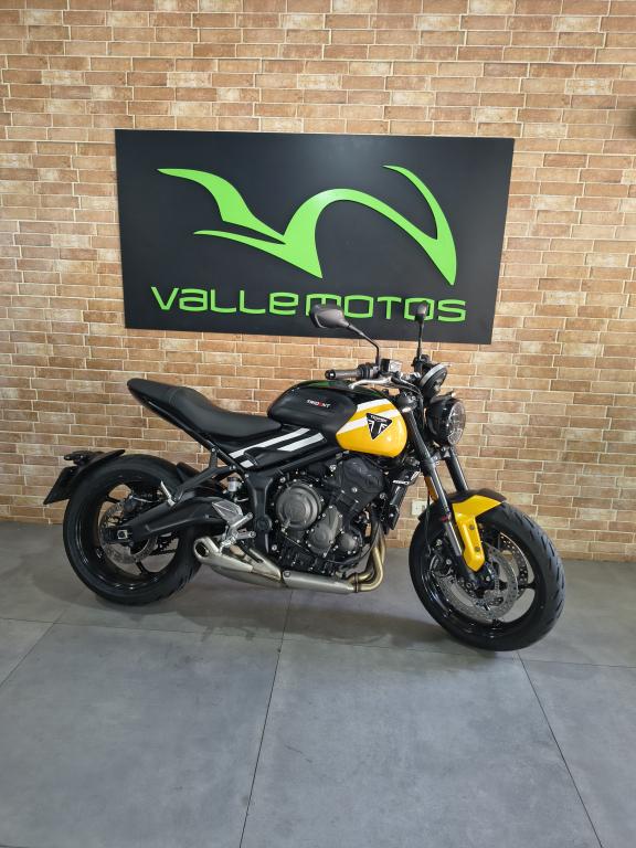 TRIUMPH Trident 660 - Foto