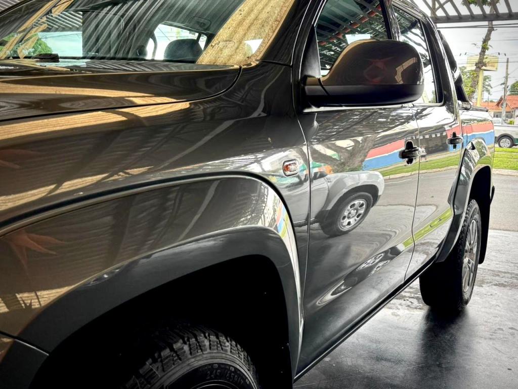 VOLKSWAGEN Amarok - Foto