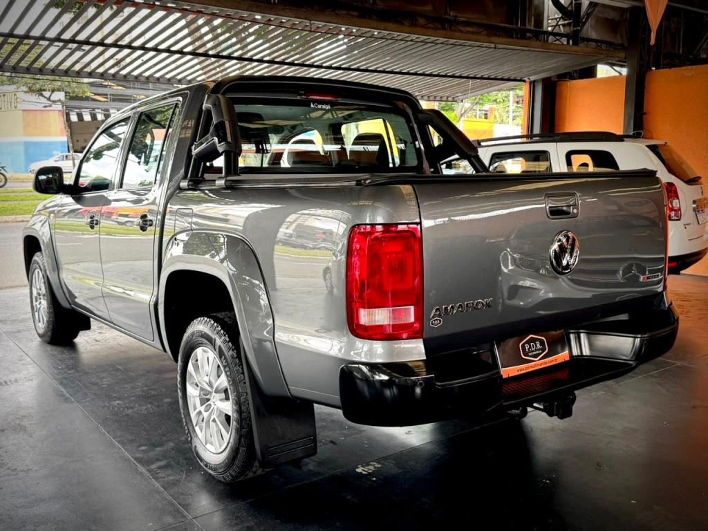 VOLKSWAGEN Amarok - Foto