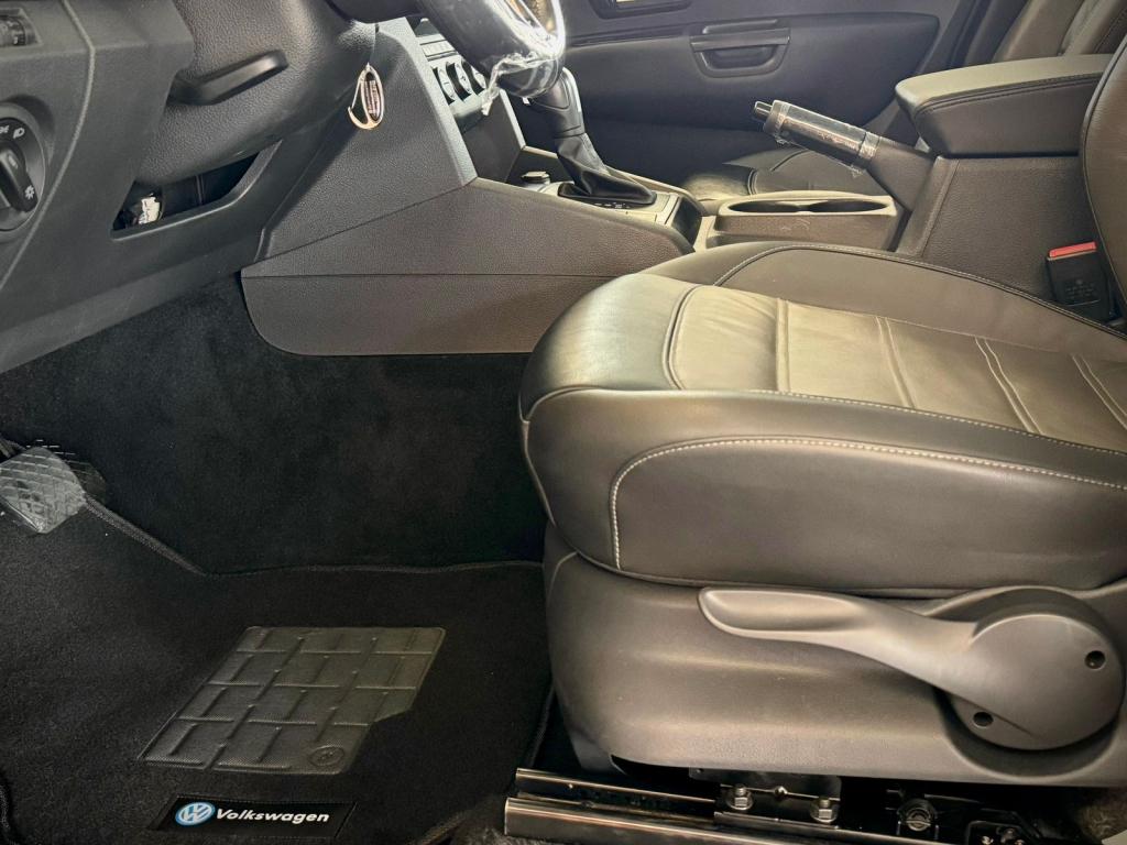 VOLKSWAGEN Amarok - Foto