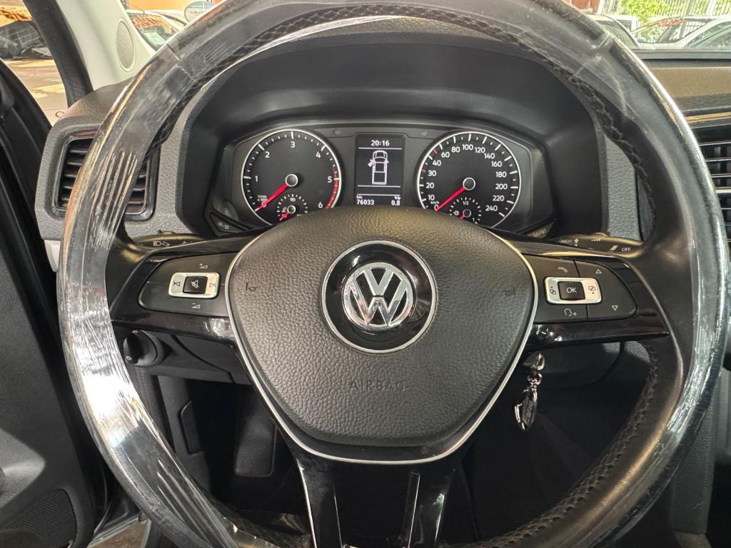 VOLKSWAGEN Amarok - Foto