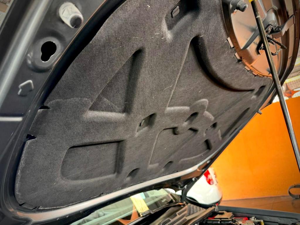 VOLKSWAGEN Amarok - Foto