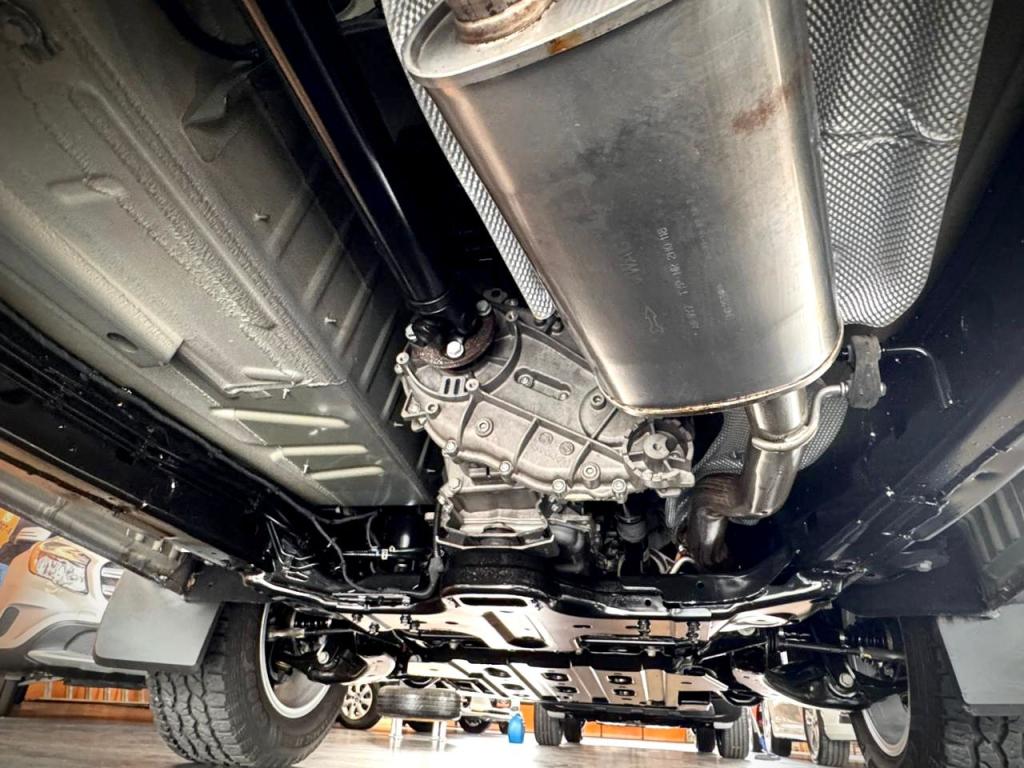 VOLKSWAGEN Amarok - Foto