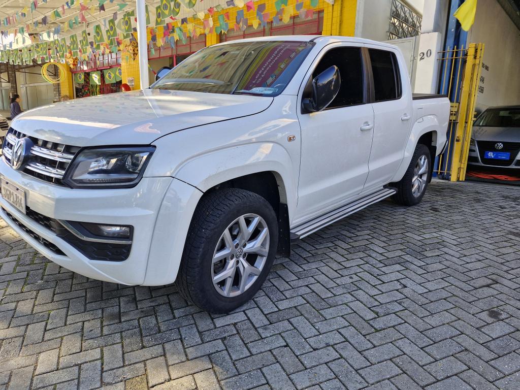 VOLKSWAGEN Amarok