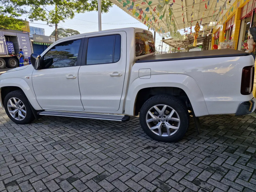VOLKSWAGEN Amarok - Foto
