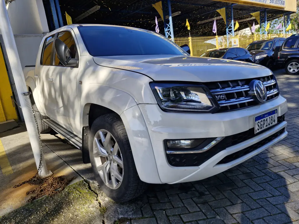 VOLKSWAGEN Amarok - Foto