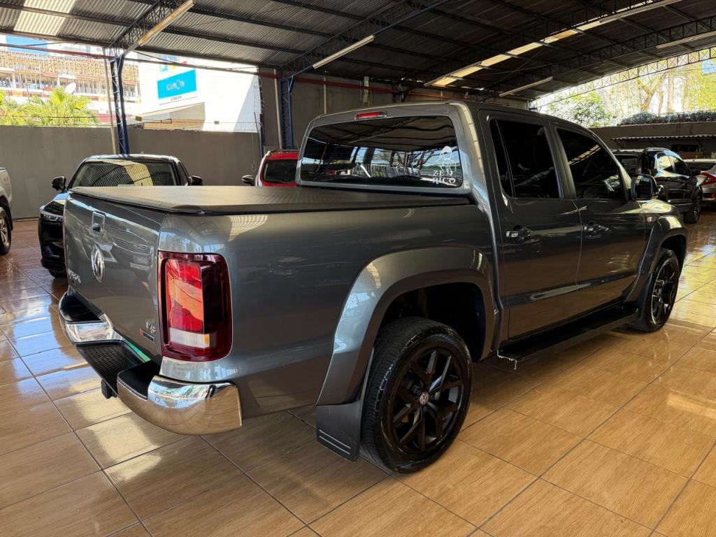 VOLKSWAGEN Amarok - Foto