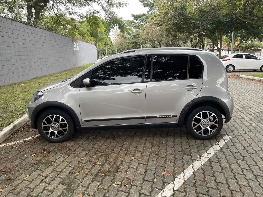 VOLKSWAGEN Cross UP - Foto