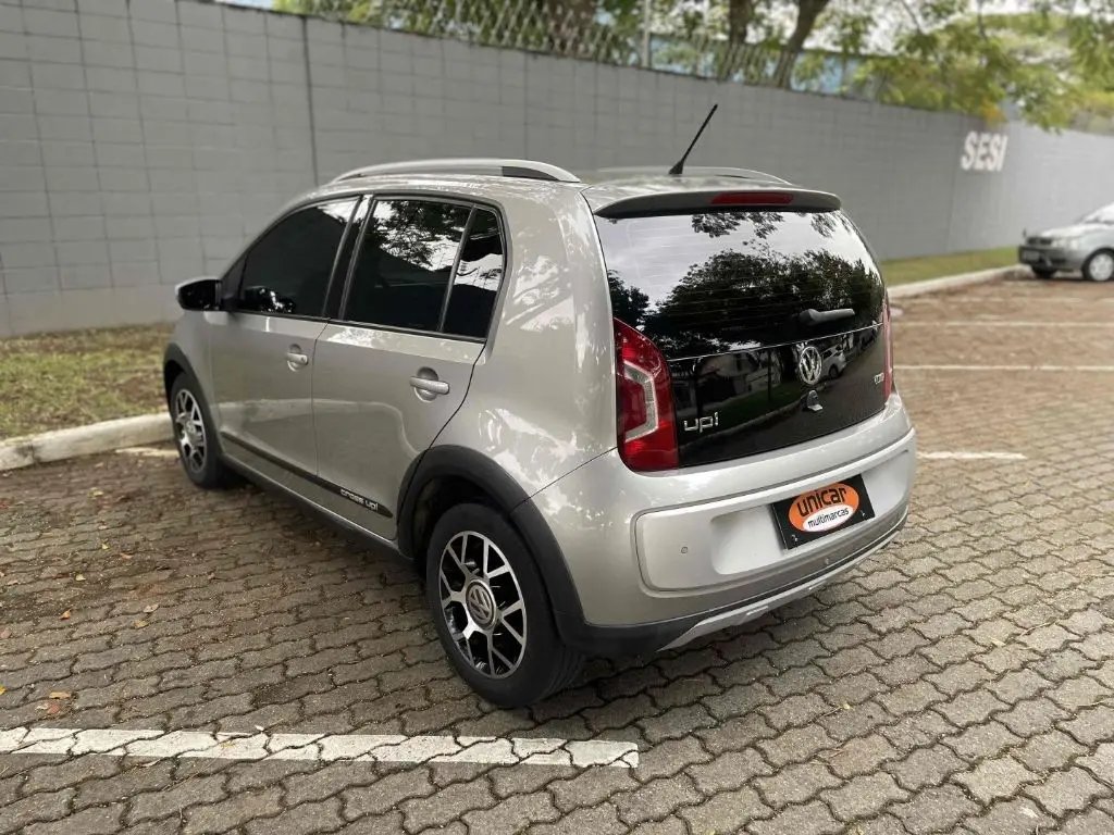VOLKSWAGEN Cross UP - Foto