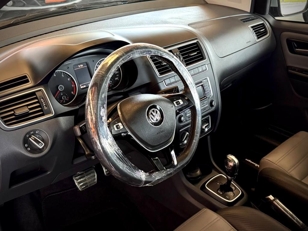 VOLKSWAGEN Crossfox - Foto