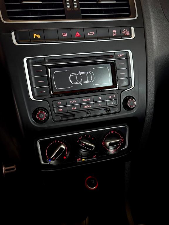 VOLKSWAGEN Crossfox - Foto