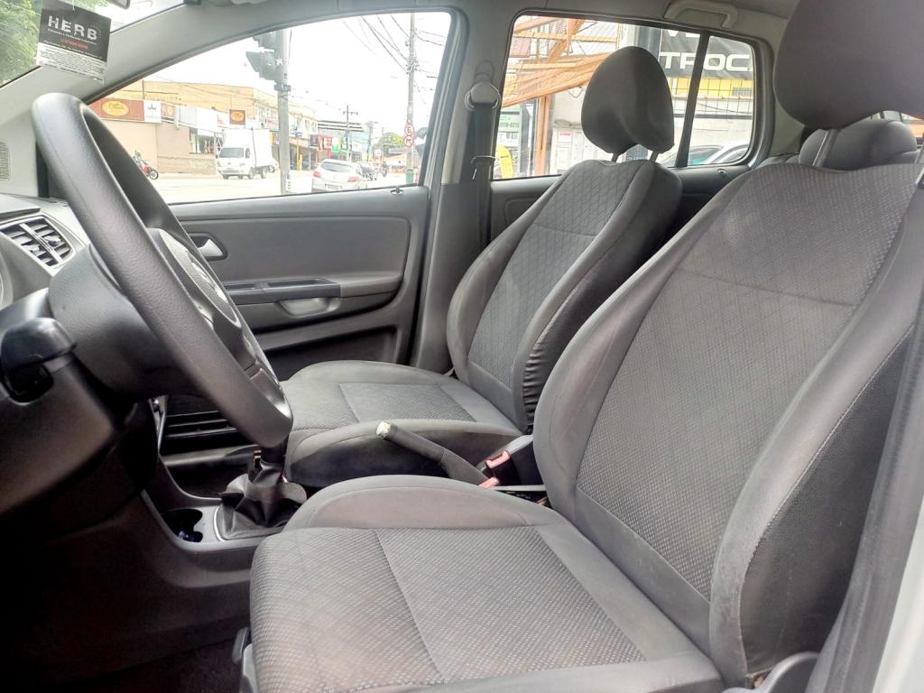 VOLKSWAGEN Fox - Foto