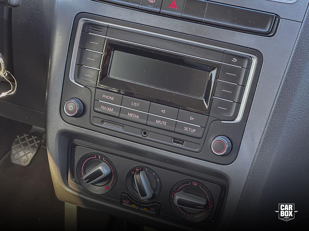 VOLKSWAGEN Fox - Foto