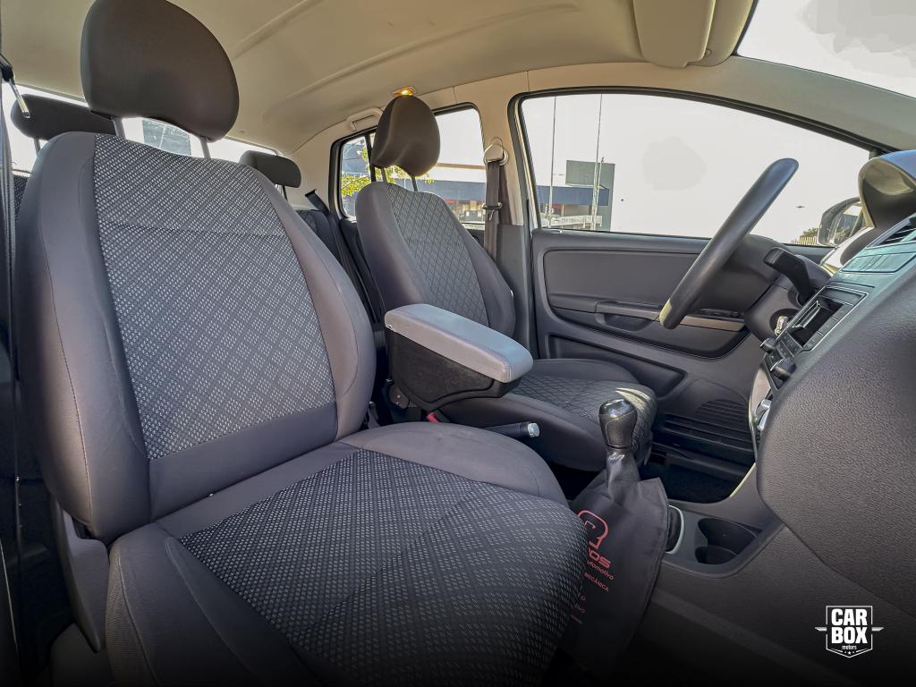 VOLKSWAGEN Fox - Foto