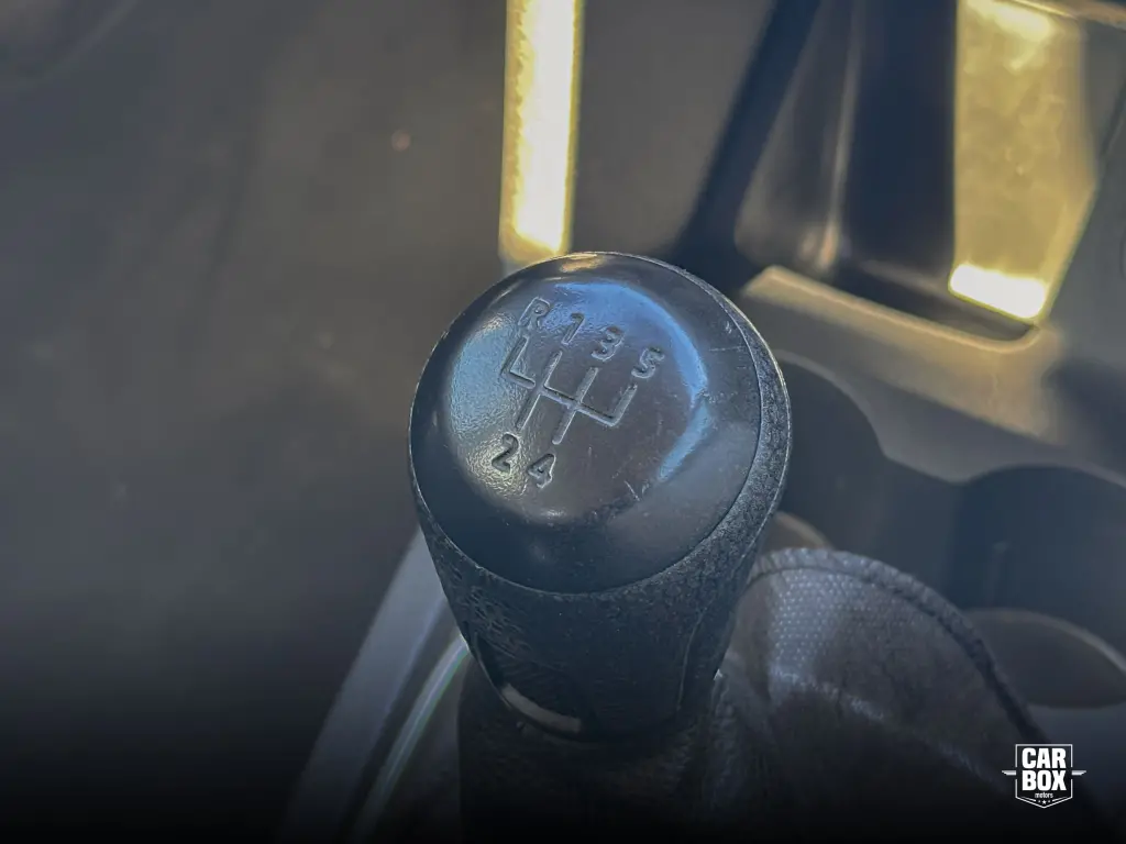 VOLKSWAGEN Fox - Foto