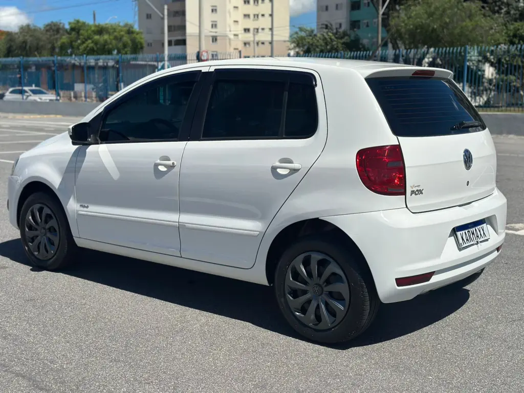 VOLKSWAGEN Fox - Foto