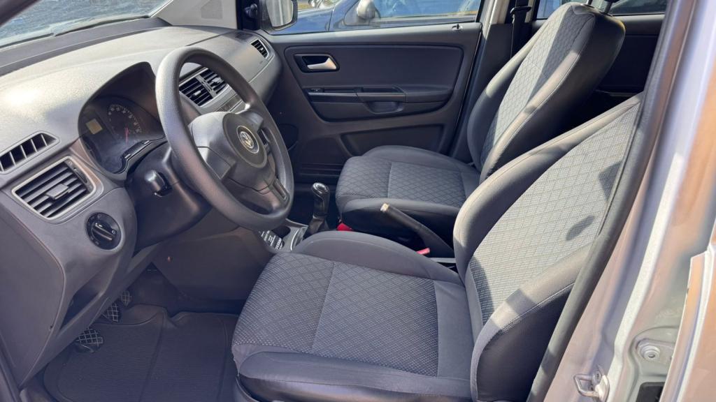 VOLKSWAGEN Fox - Foto