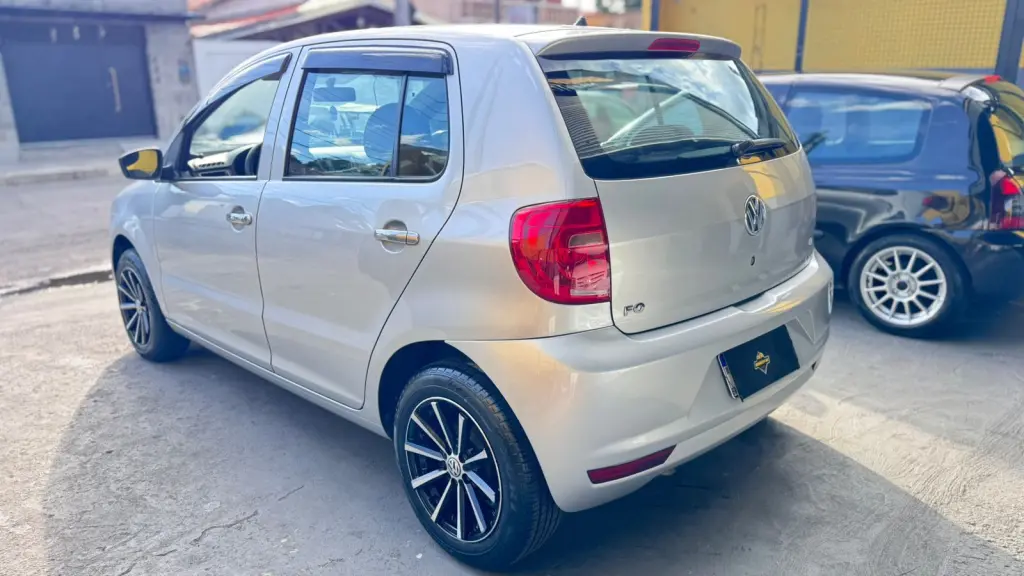 VOLKSWAGEN Fox - Foto