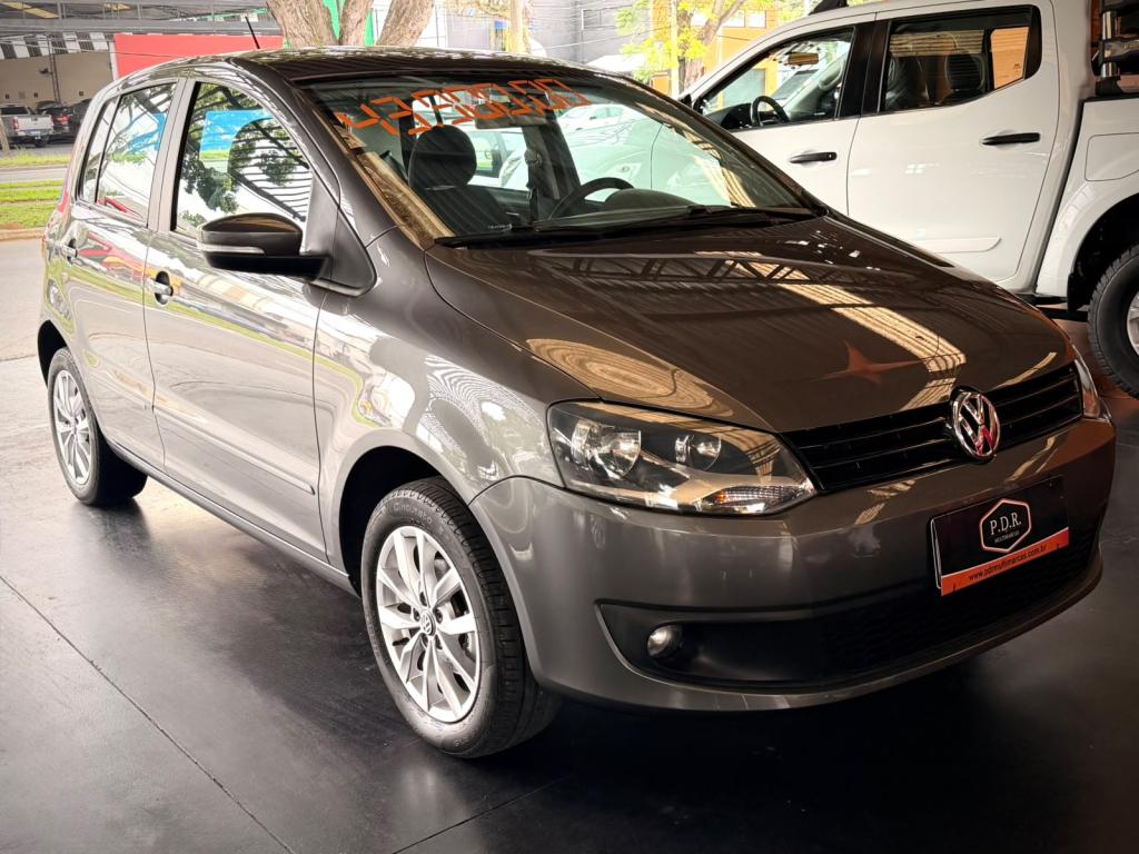 VOLKSWAGEN Fox - Foto