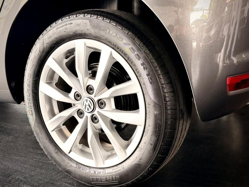 VOLKSWAGEN Fox - Foto