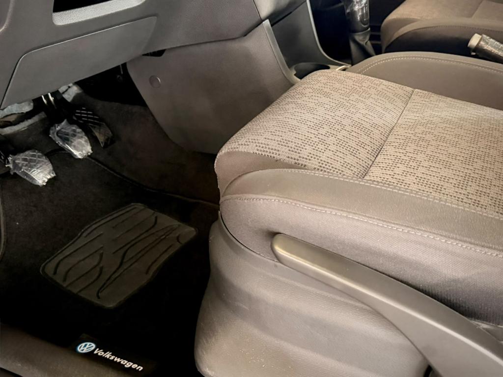 VOLKSWAGEN Fox - Foto
