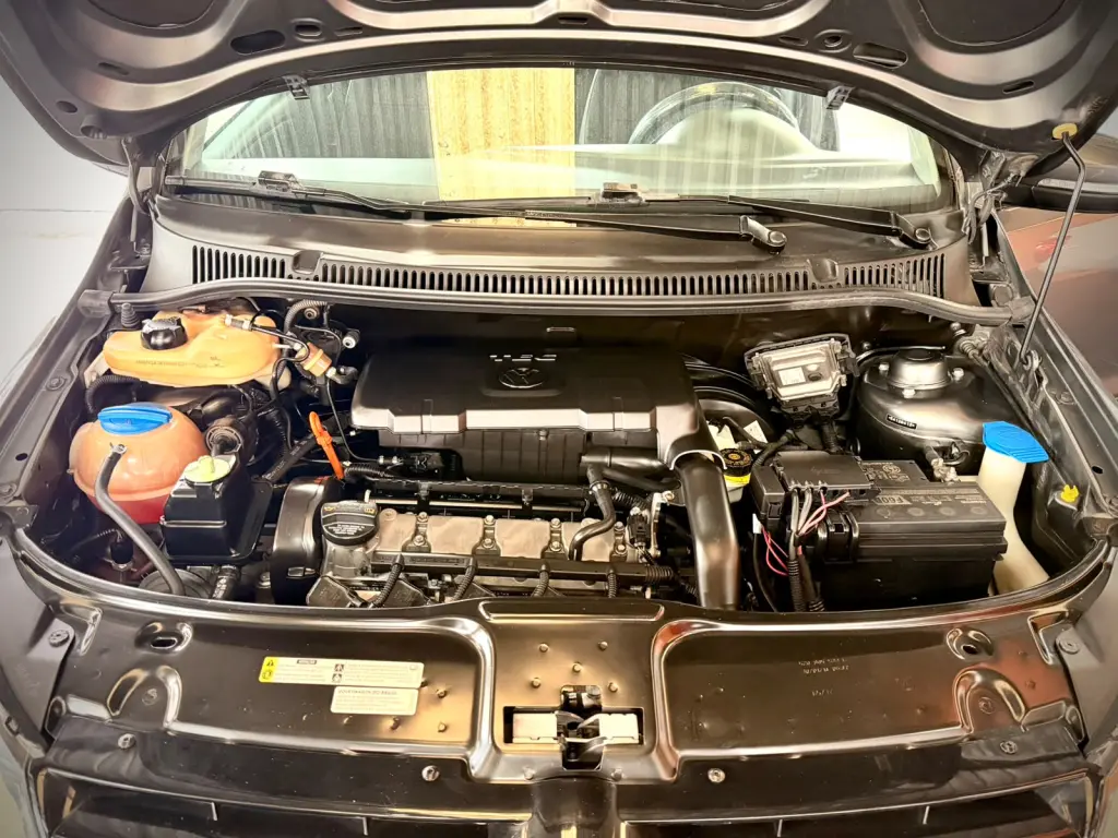VOLKSWAGEN Fox - Foto
