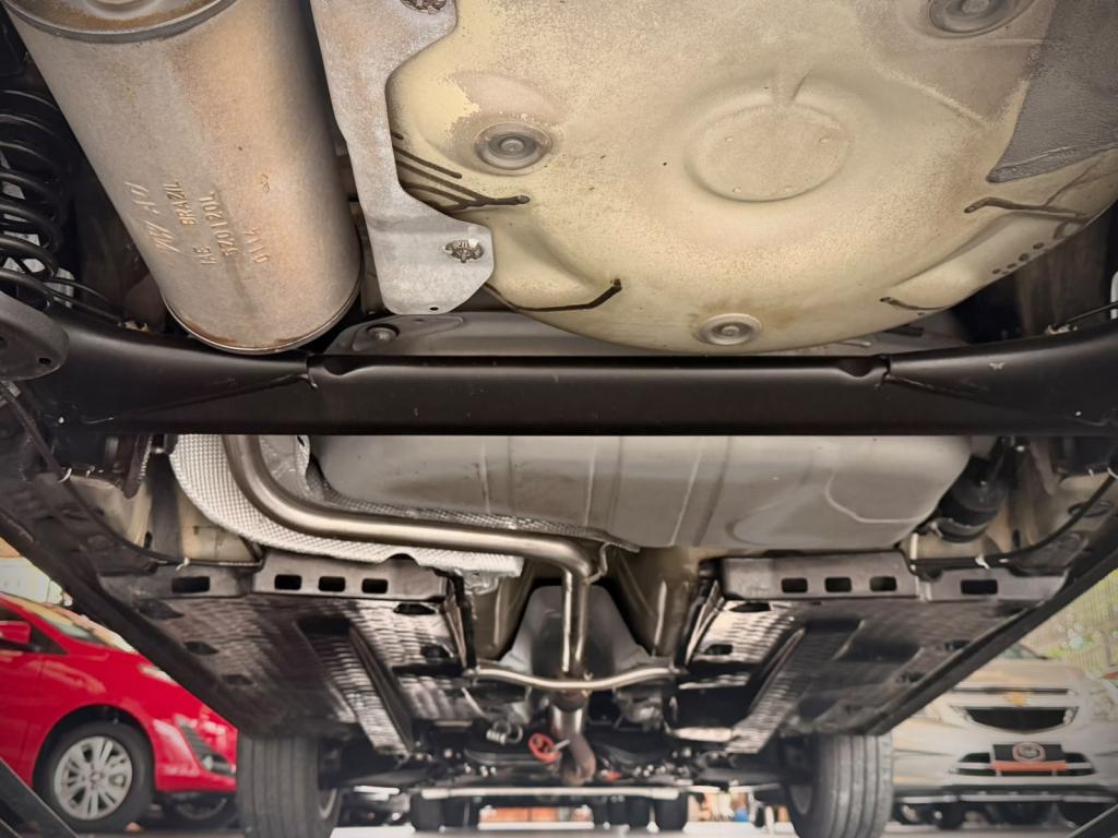 VOLKSWAGEN Fox - Foto