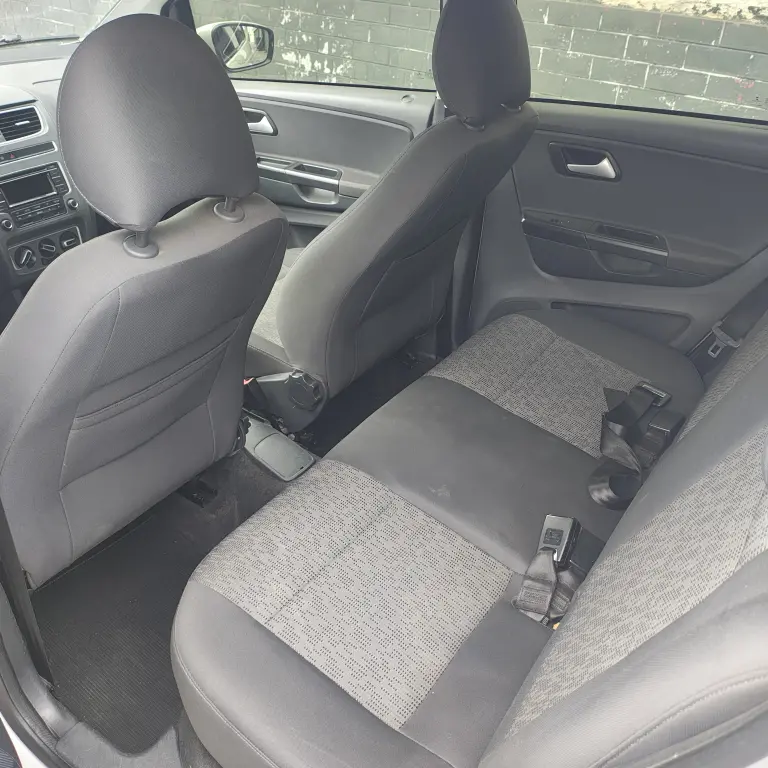 VOLKSWAGEN Fox - Foto
