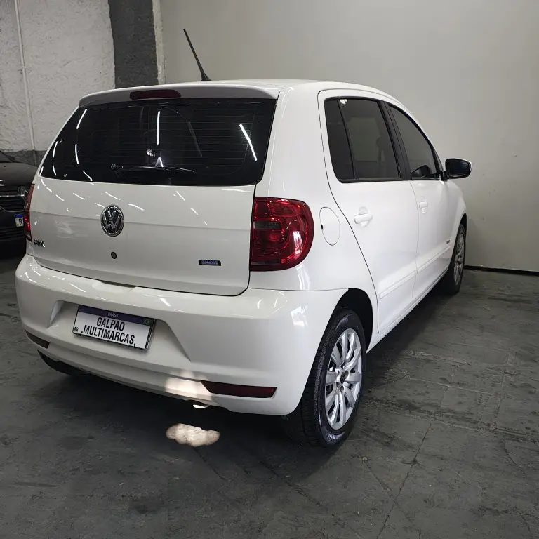 VOLKSWAGEN Fox - Foto