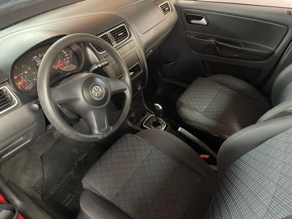 VOLKSWAGEN Fox - Foto
