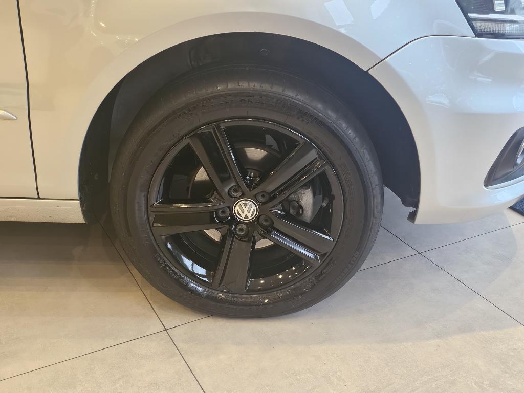 VOLKSWAGEN Fox - Foto