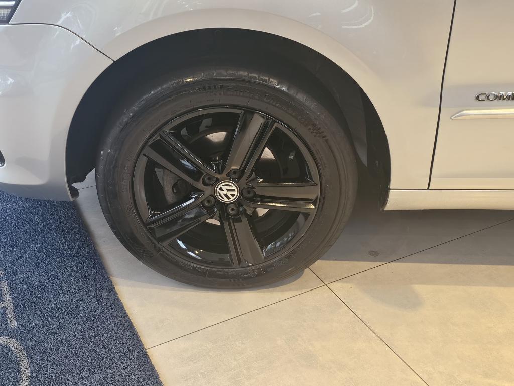 VOLKSWAGEN Fox - Foto