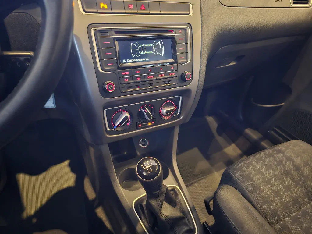 VOLKSWAGEN Fox - Foto