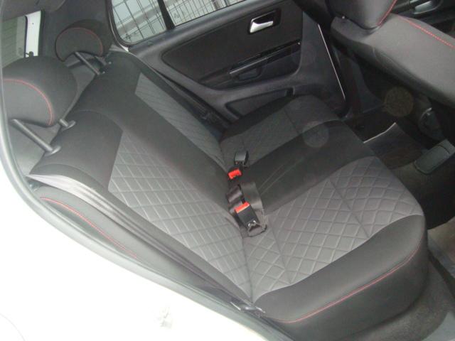 VOLKSWAGEN Fox - Foto