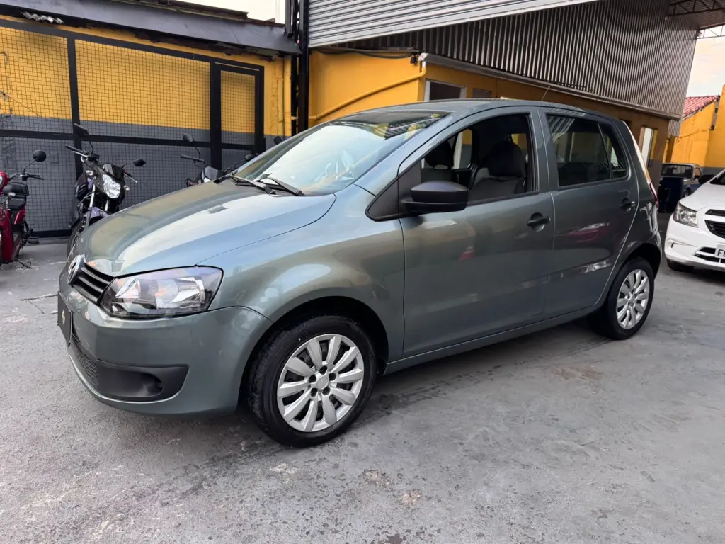 VOLKSWAGEN Fox - Foto