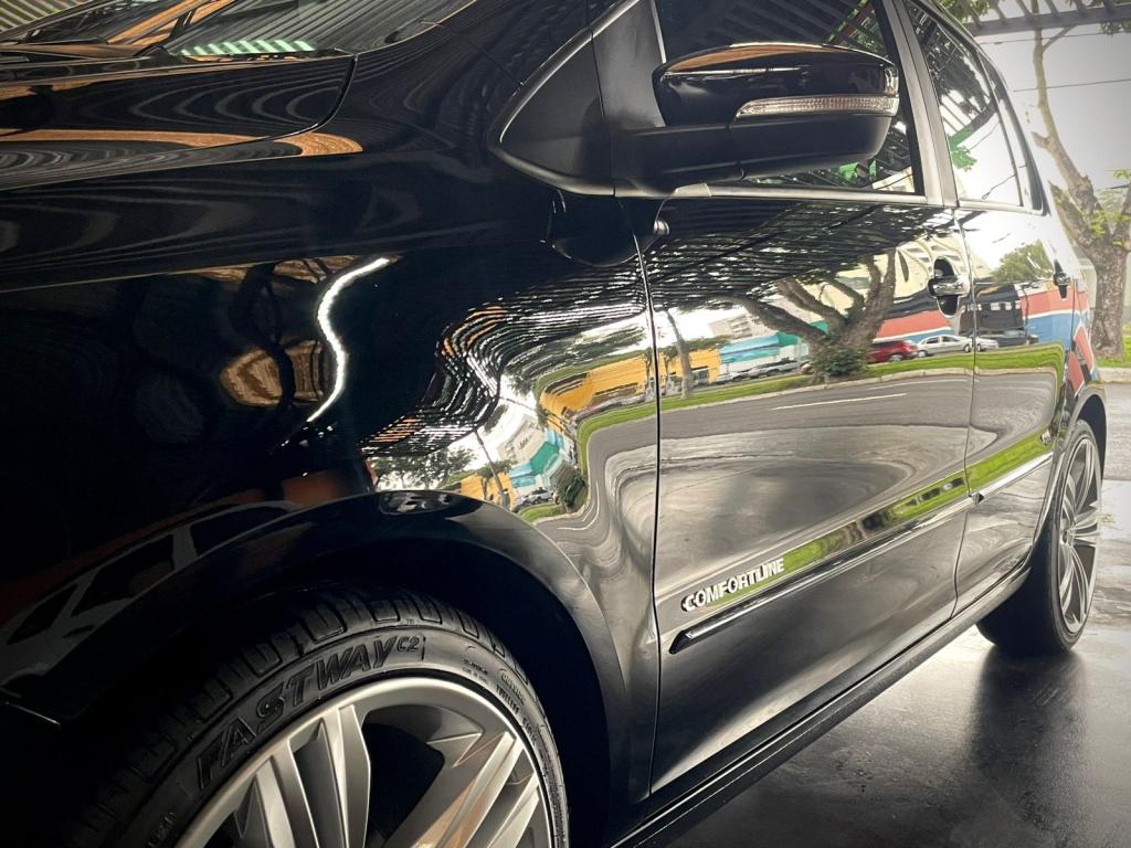 VOLKSWAGEN Fox - Foto