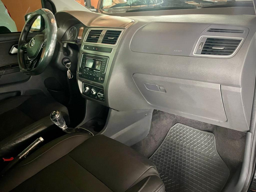 VOLKSWAGEN Fox - Foto