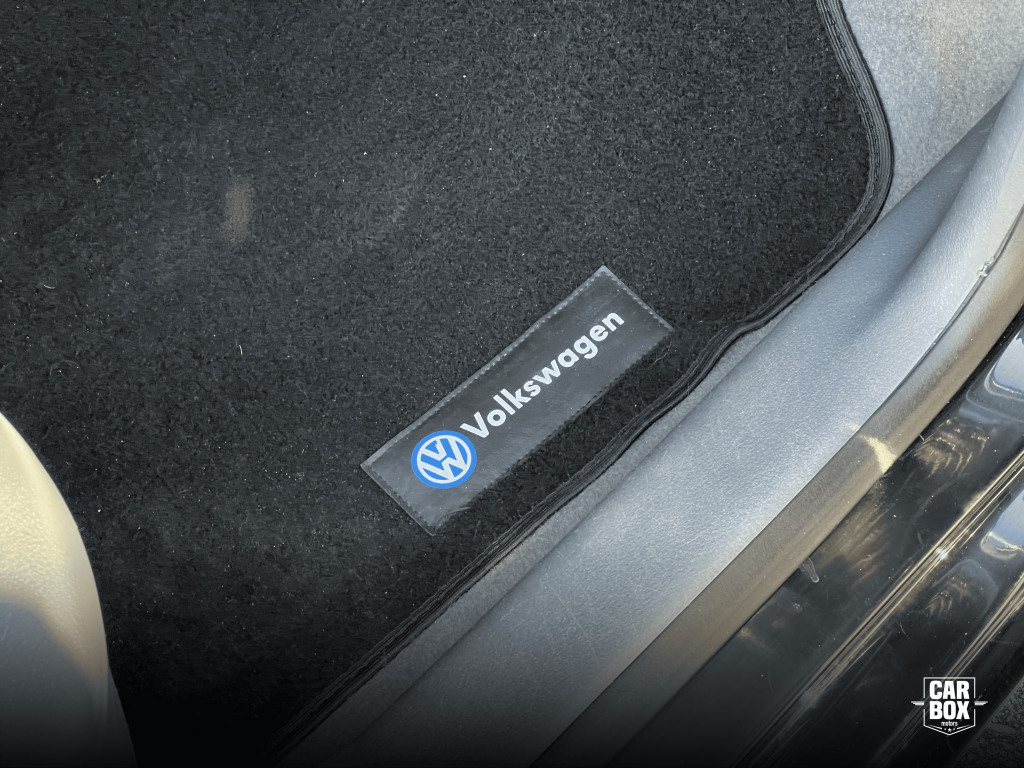 VOLKSWAGEN Fox - Foto