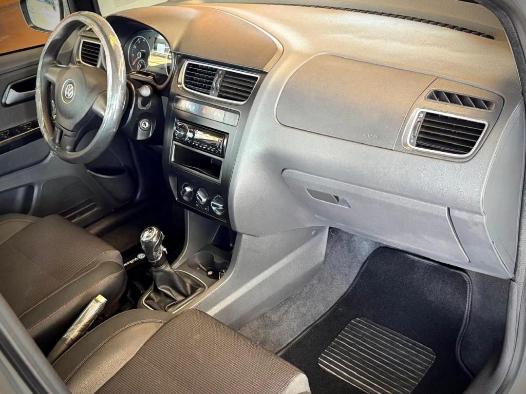 VOLKSWAGEN Fox - Foto