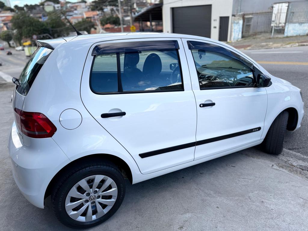 VOLKSWAGEN Fox - Foto