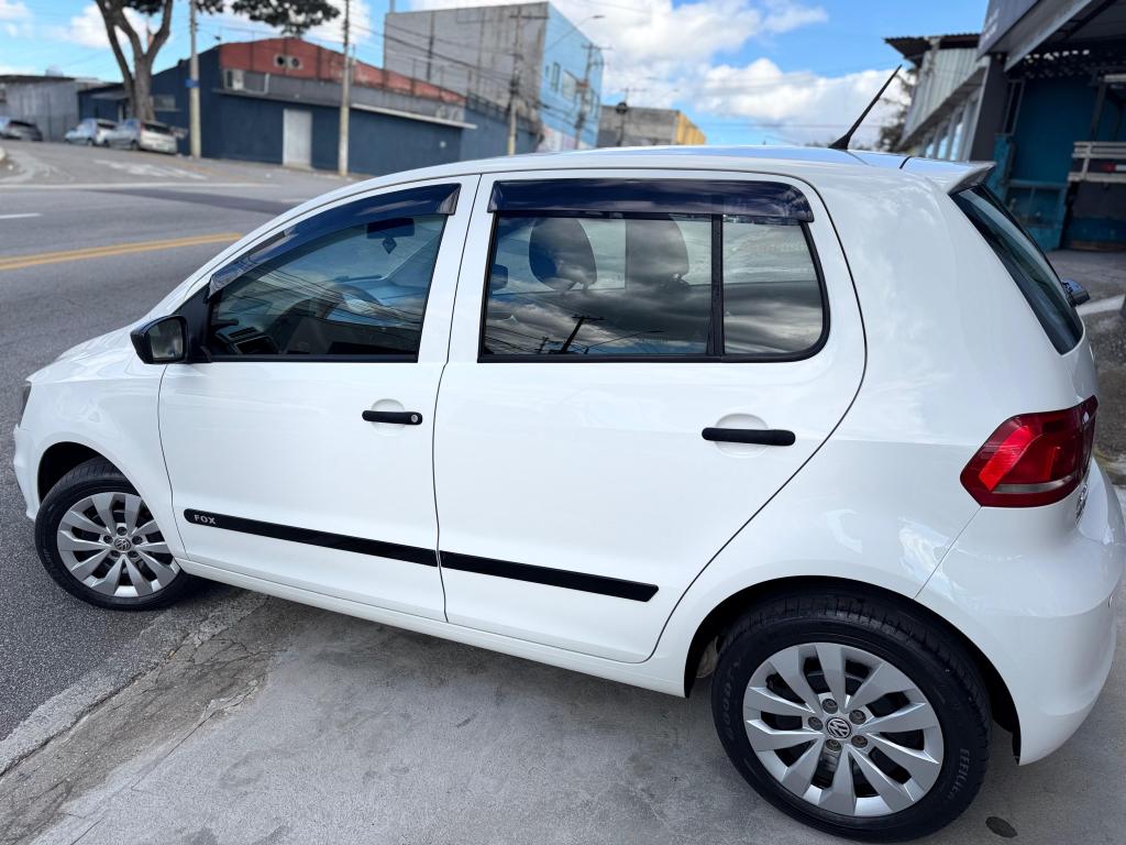 VOLKSWAGEN Fox - Foto